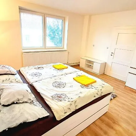 Na Jezerkach بيت ضيافة Vacenovice