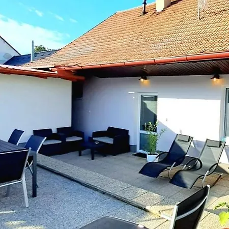 Na Jezerkach بيت ضيافة